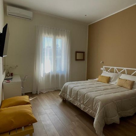 Alemar Bed & Breakfast Mondello Bagian luar foto