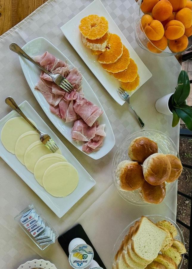 Alemar Bed & Breakfast Mondello Bagian luar foto