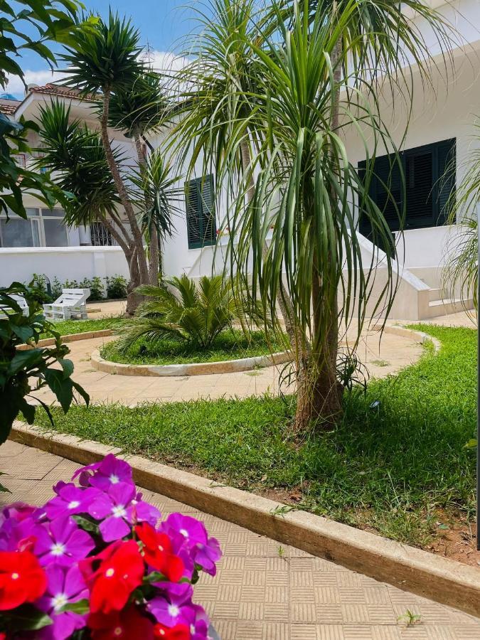 Alemar Bed & Breakfast Mondello Bagian luar foto