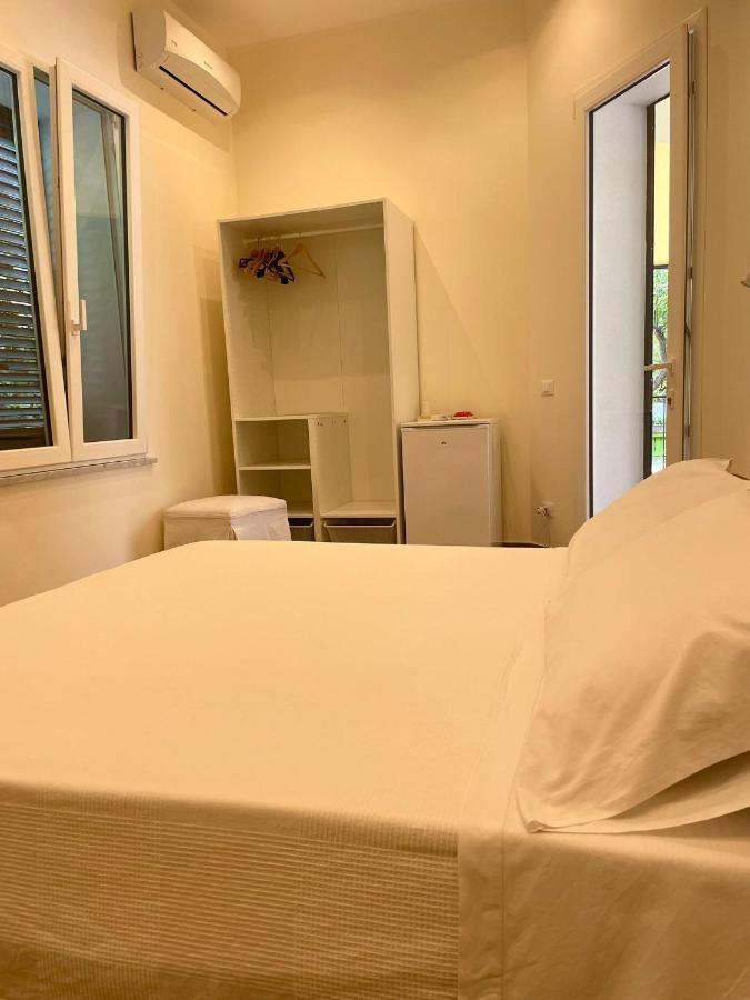 Alemar Bed & Breakfast Mondello Bagian luar foto