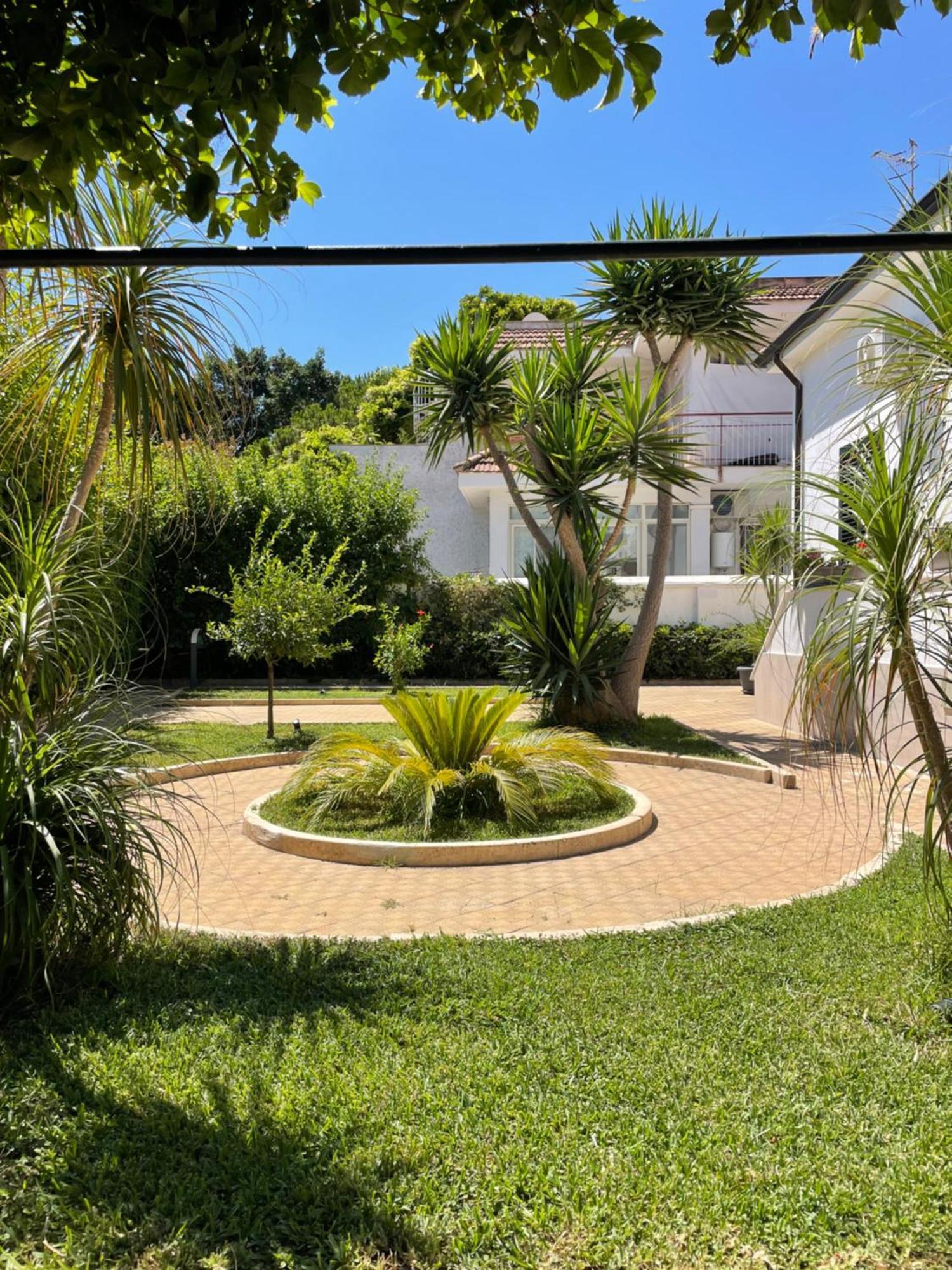 Alemar Bed & Breakfast Mondello Bagian luar foto