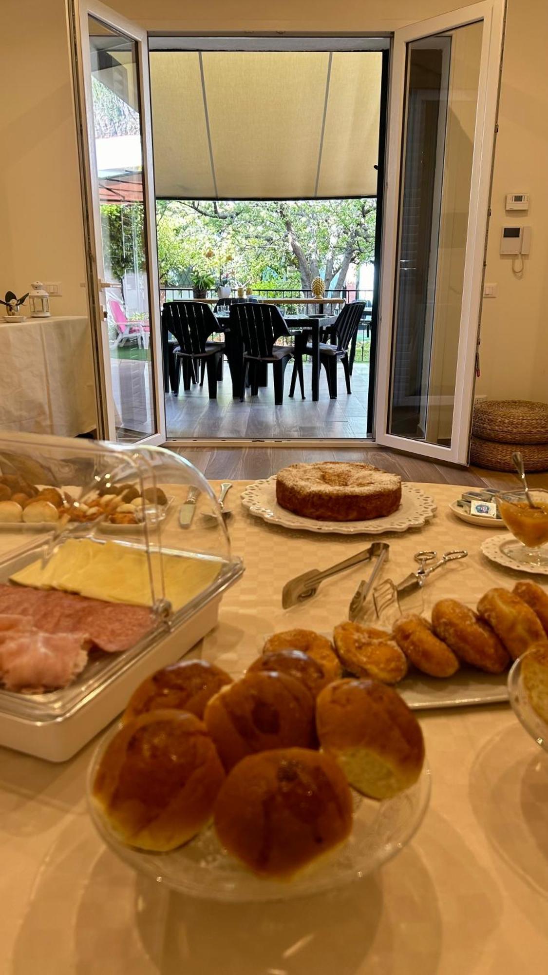 Alemar Bed & Breakfast Mondello Bagian luar foto